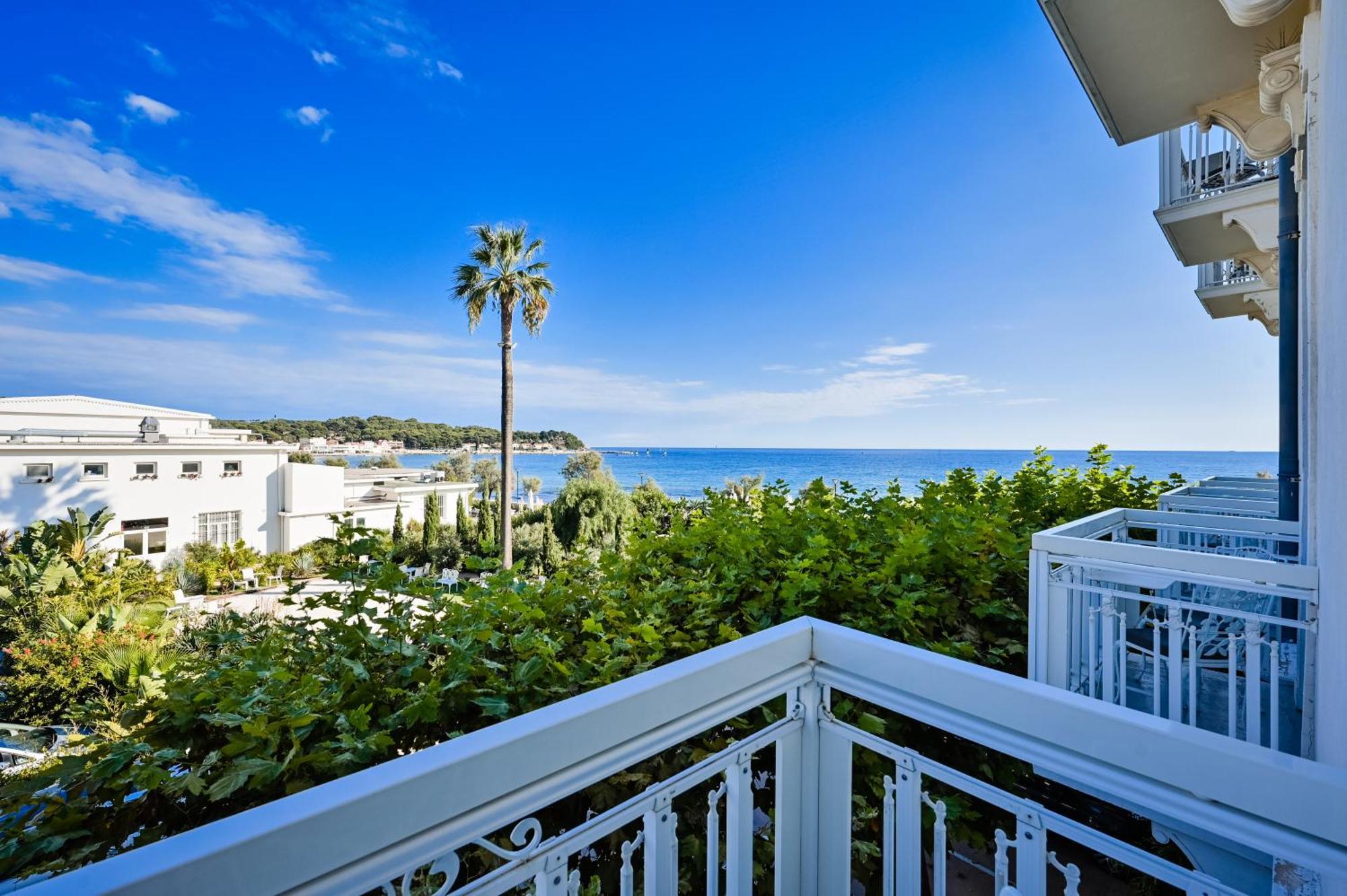 Grand Hotel Des Sablettes Plage, Curio Collection By Hilton La Seyne-sur-Mer Exterior foto